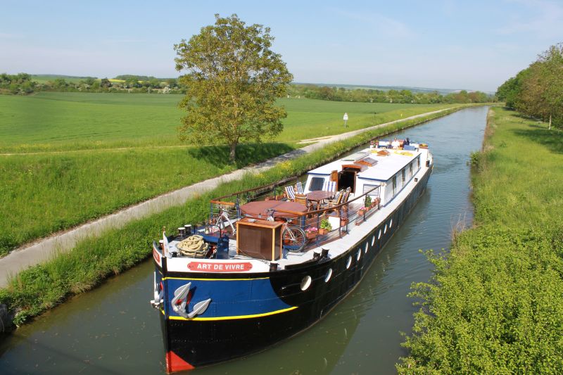 nivernais-barging-france